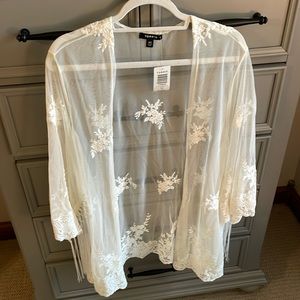 Torrid Kimono. 1/2X New with tags!